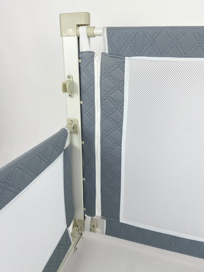 3-in-1 Portable Crib with Rails - Cot Sleeper for Baby in Bed - B-101