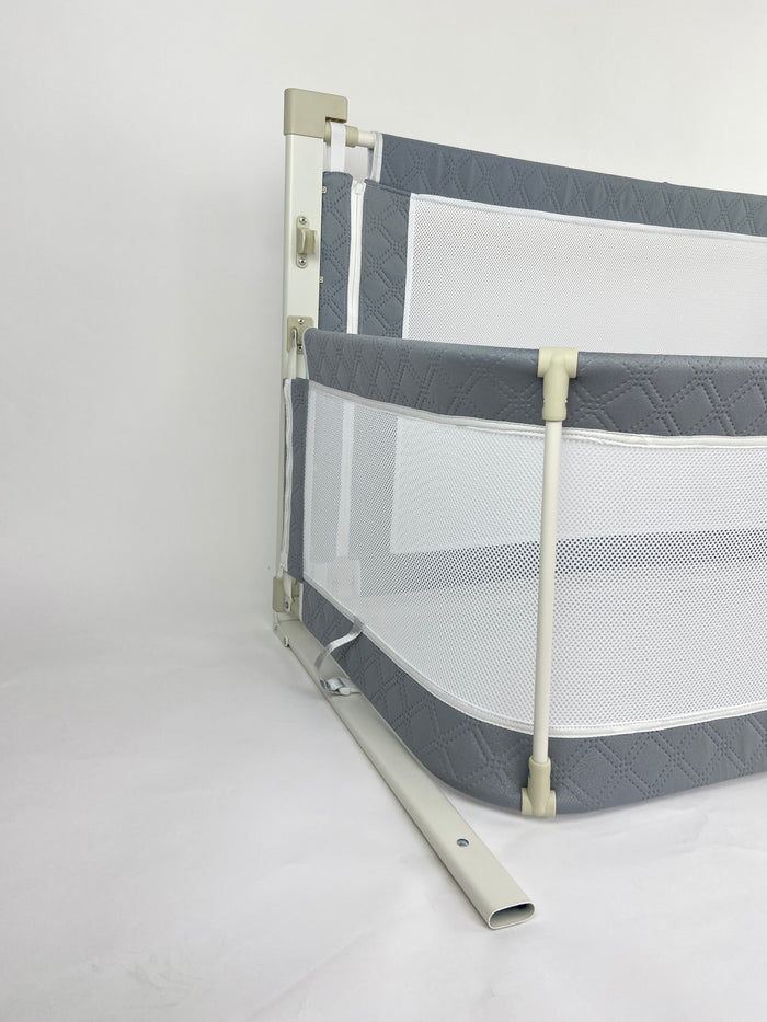 3-in-1 Portable Crib with Rails - Cot Sleeper for Baby in Bed - B-101