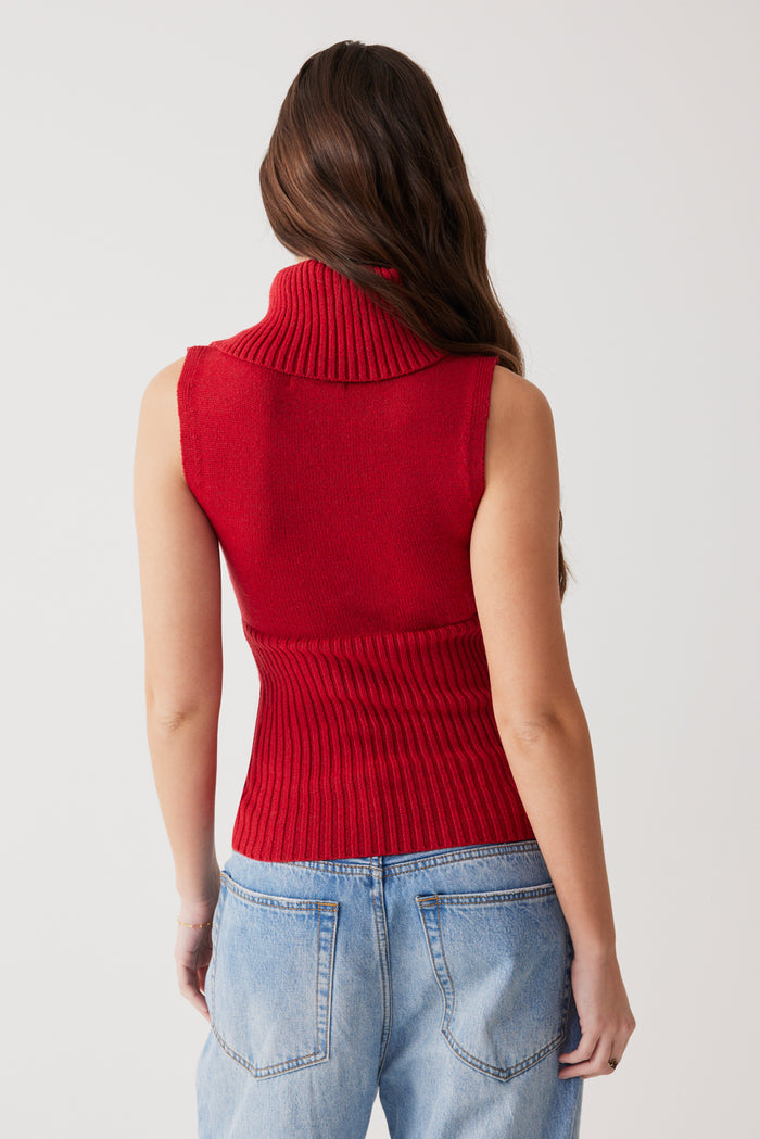 Axel cable cloud knit sleeveless sweater red velvet