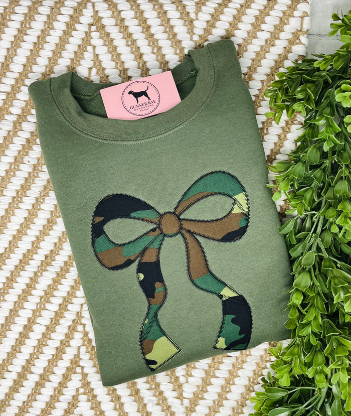 BOW APPLIQUE Custom Embroidered T-shirt or Sweatshirt