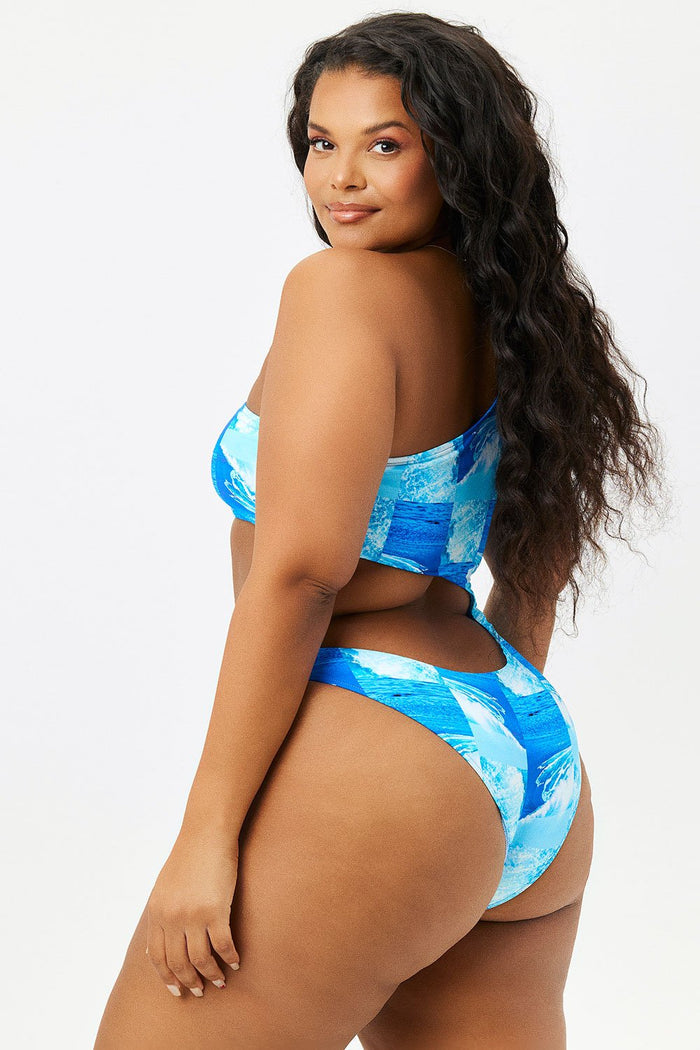 Cash Waves Cut Out One Shoulder One Piece Extended