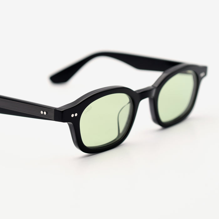 Black / Lt Green