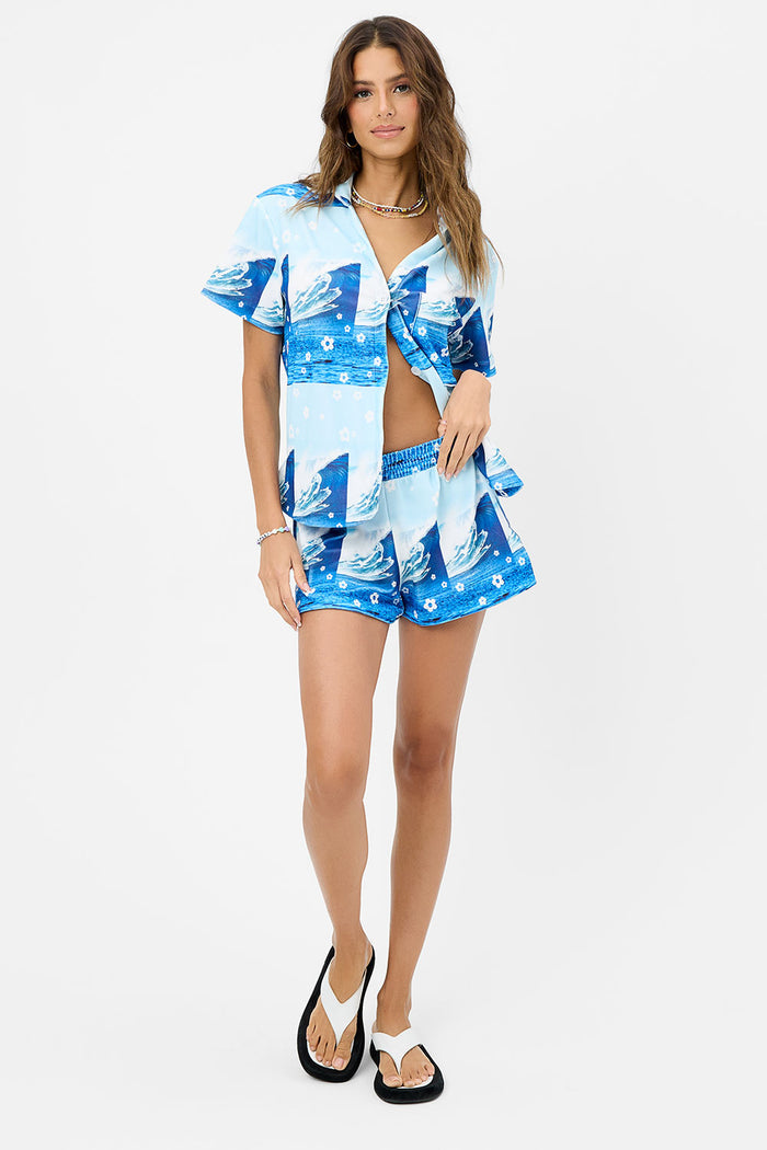 coco blue tides waves print terry short