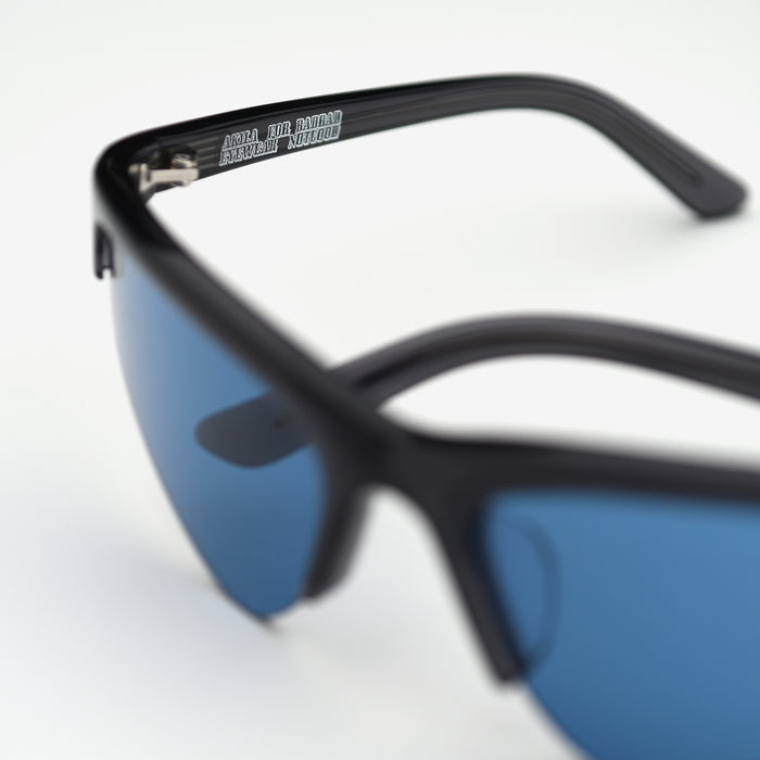 Onyx / Blue