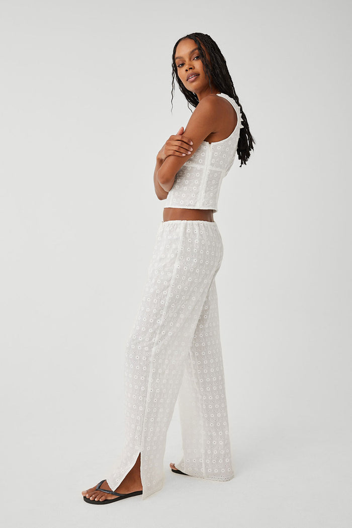 Daisy Eyelet Low Rise Pant White