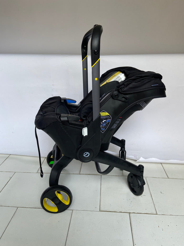 Imported Convertible Car Seat and Stroller - S800