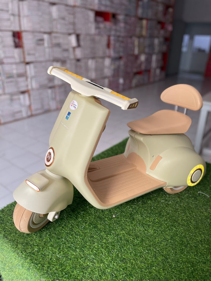 Imported Electric Vespa Scooter - 916