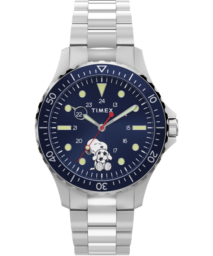 TW2Y53900 Peanuts® x Timex Navi Snoopy Soccer 41mm Stainless Steel Bracelet Watch Primary Image
